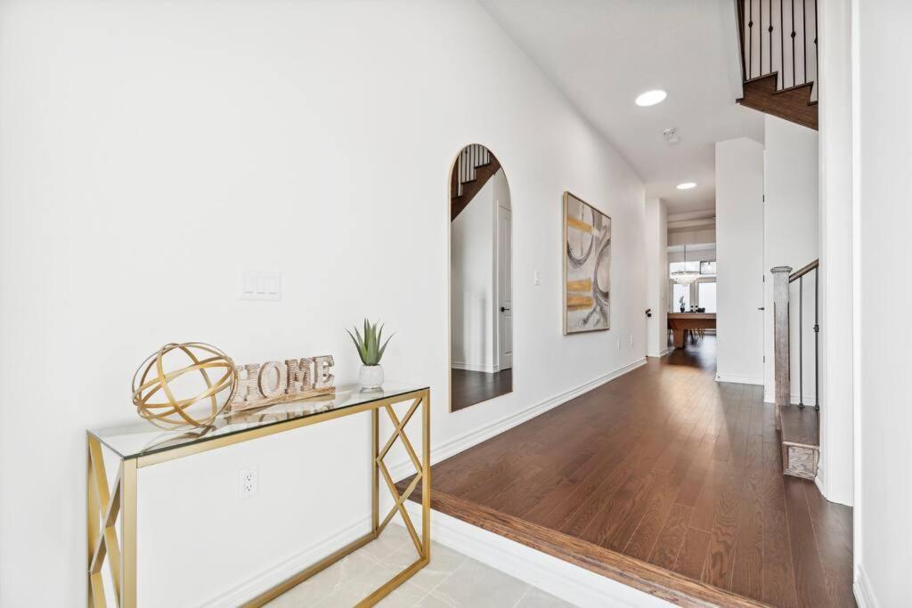 Barrie Luxe, Pool Table 6 Bedroom 6 Ba Custom Design A+ Location Exterior foto